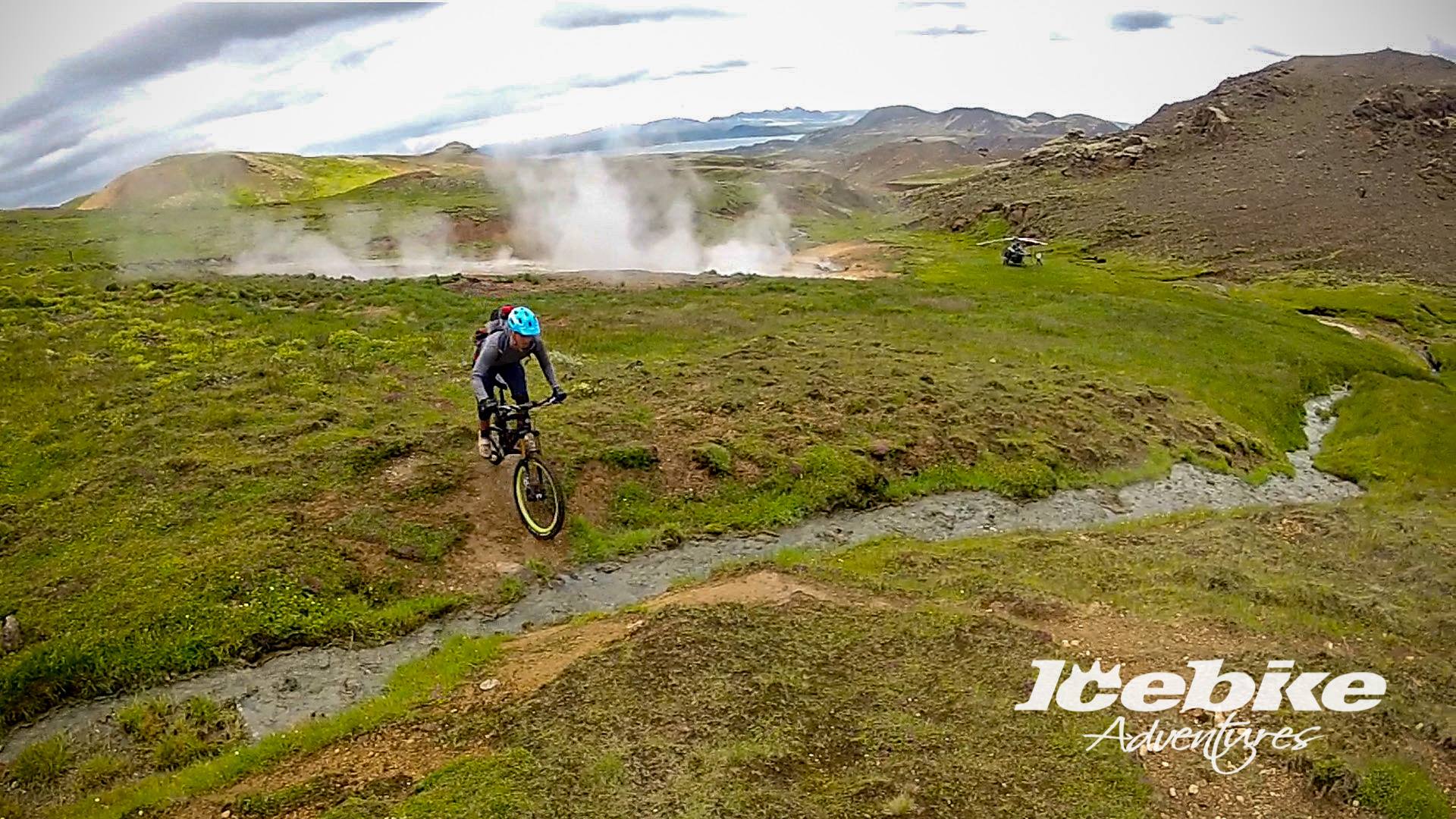 Daytrip: The Steamer: Mountainbiking - Evening ride by the geothermal river