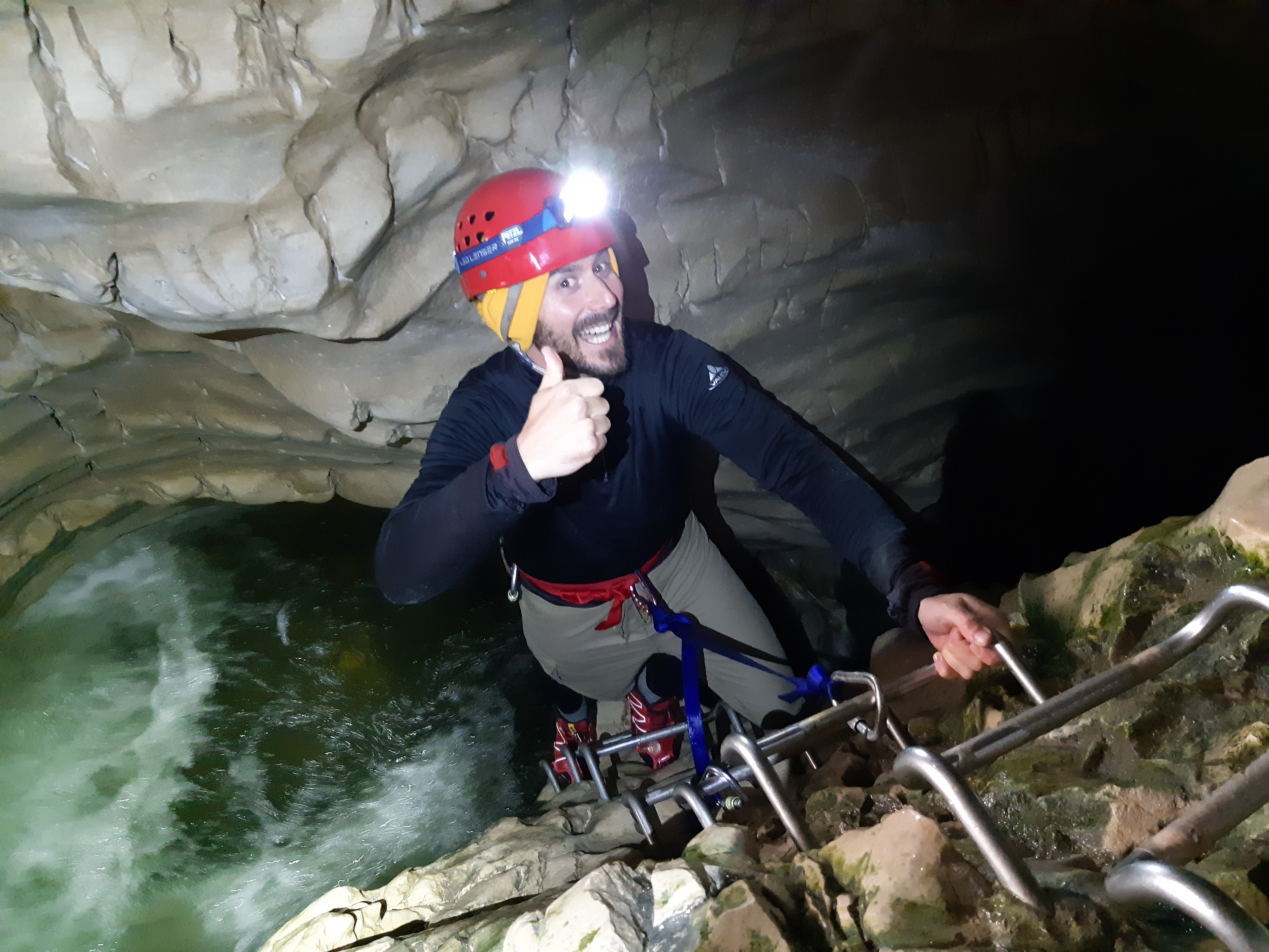 Cave Stream & Castle Hill - Day Tour from Christchurch