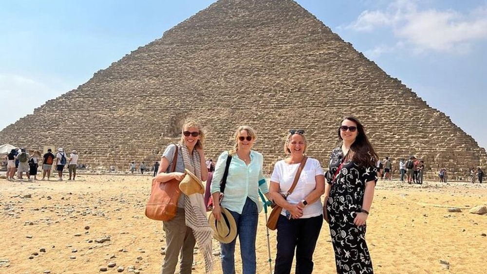 Full-Day Tour Giza Pyramids, Sphinx, Memphis, and Saqqara