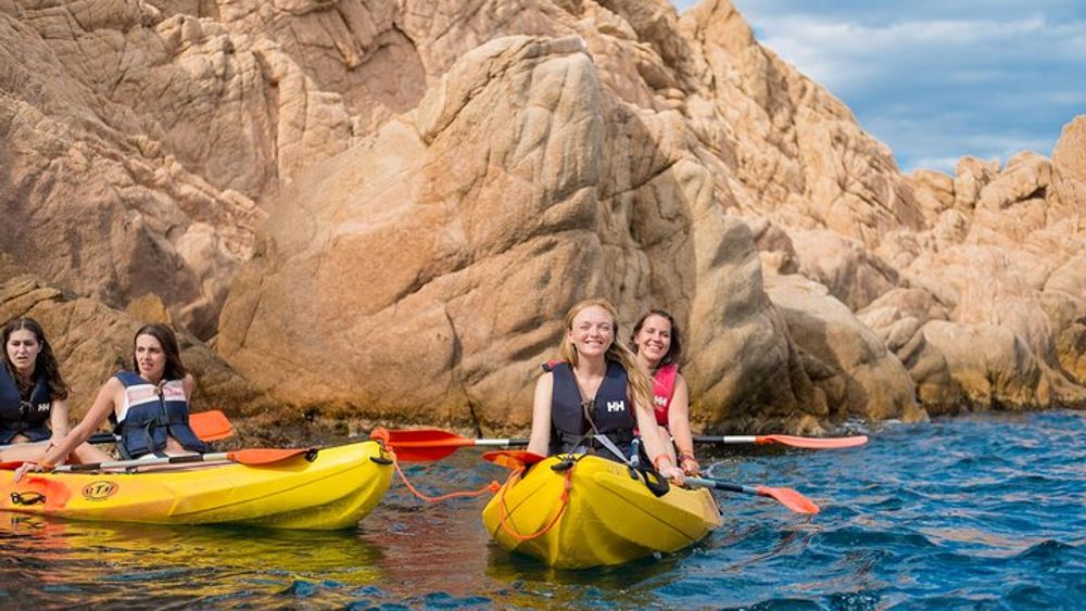 Barcelona: Kayaking and Snorkeling tour to Costa Brava