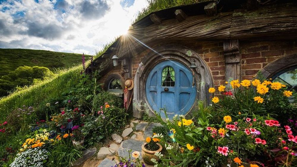 Day Tour to Hobbiton Movie Set from Auckland