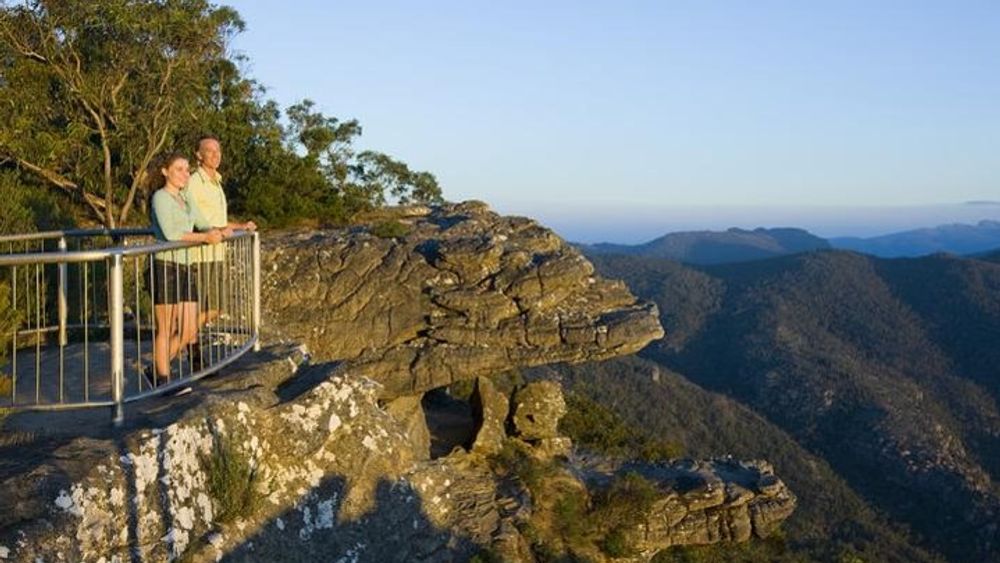 Grampians Park Tour from Melbourne with MacKenzie Falls