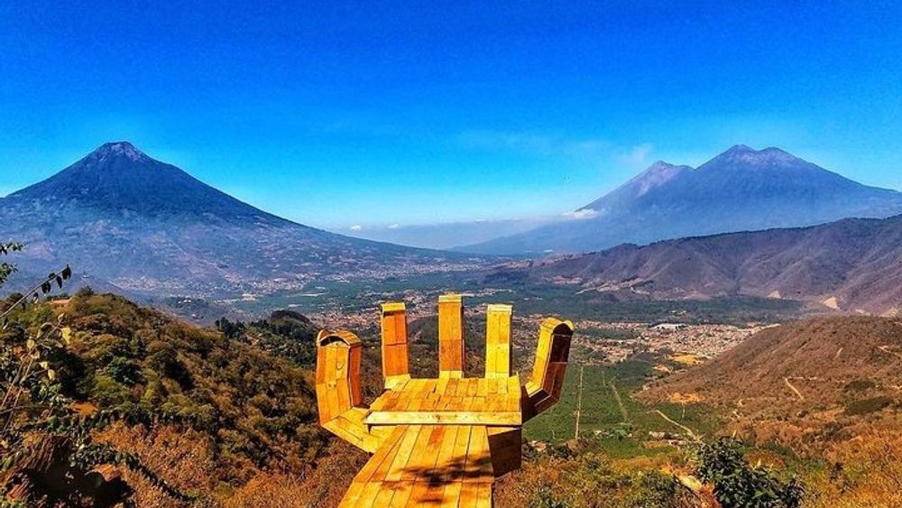 Hobbitenango, Altamira, and Cerro de la Cruz Tour from Antigua