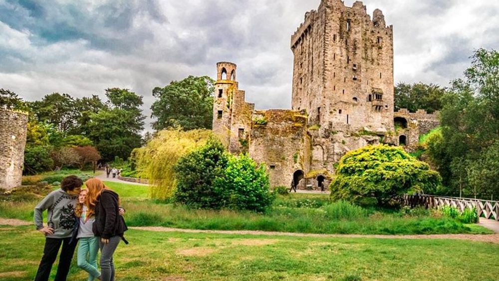 Blarney Castle Day Tour from Dublin Including Rock of Cashel & Cork City