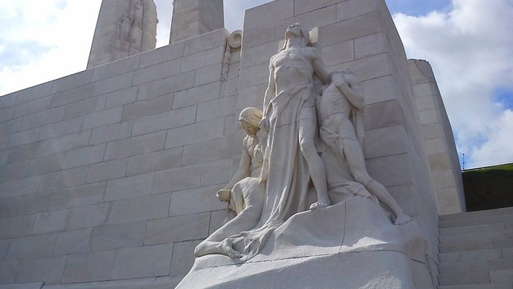 Vimy and Flanders Fields Canadian Battlefield Tour from Lille