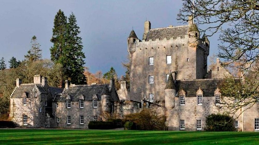Cawdor Castle, Inverness, Culloden, Outlander and Loch Ness Tour