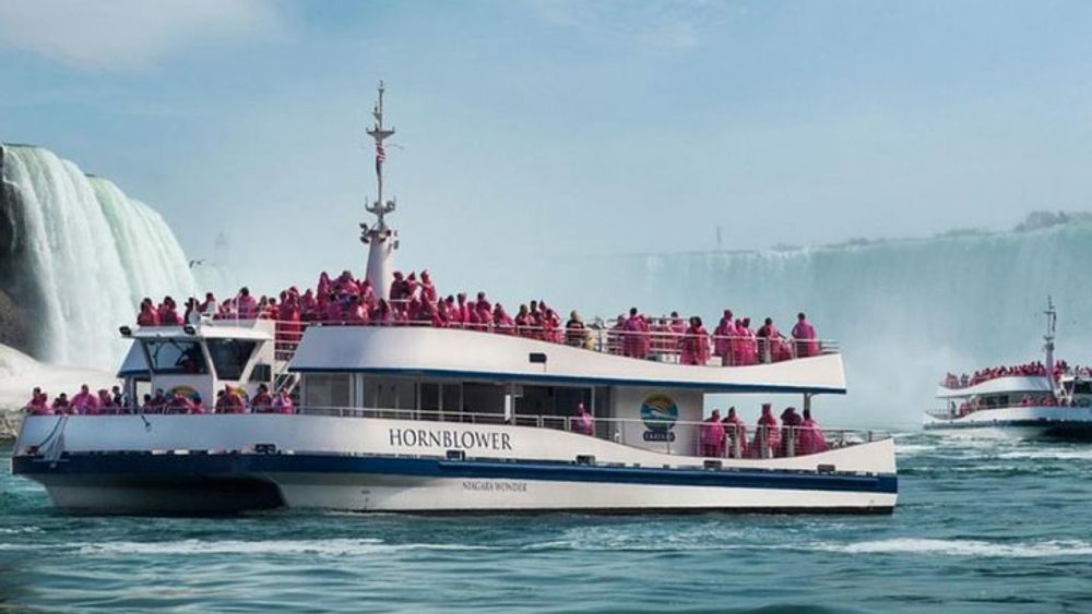 Day-Trip from Toronto to Niagara Falls with Falls Boat Ride