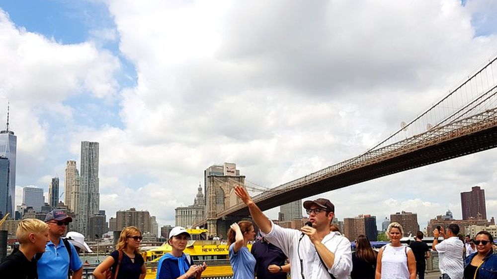 Manhattan to Brooklyn NYC Walking Tour: Brooklyn Bridge and Dumbo in Spanish