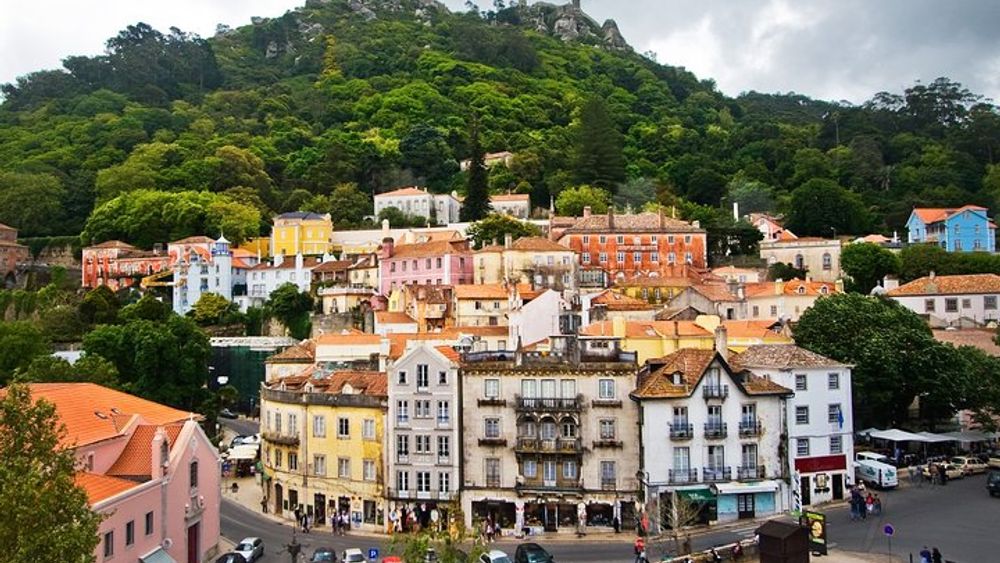 Sintra and Cascais tour with Visit to Boca da Rosa