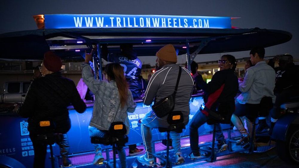 Trill On Wheels (2-Hour Hip-Hop Party Bike Tour in Houston)