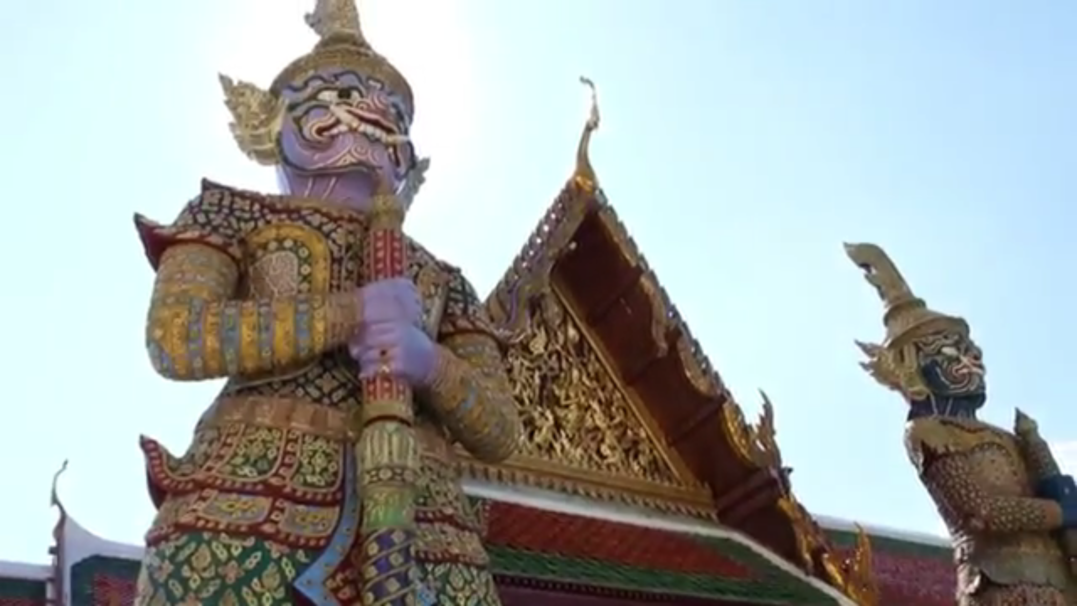 Grand Palace & Emerald Buddha Half-Day Temple Tour
