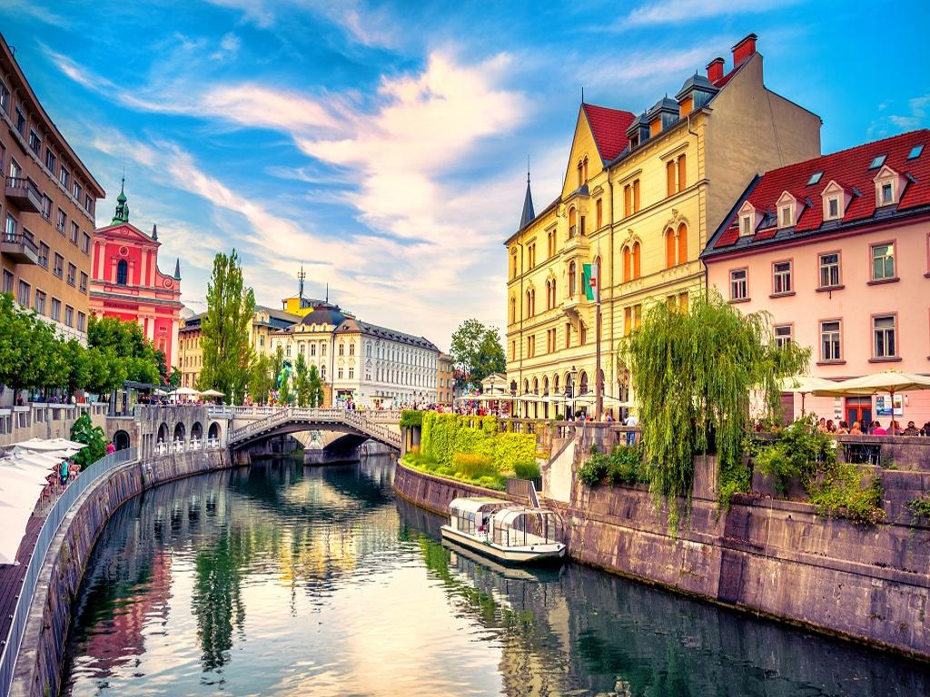 Slovenia, Ljubljana & Bled Small Group Tour ex Vienna - 5 Pax Min