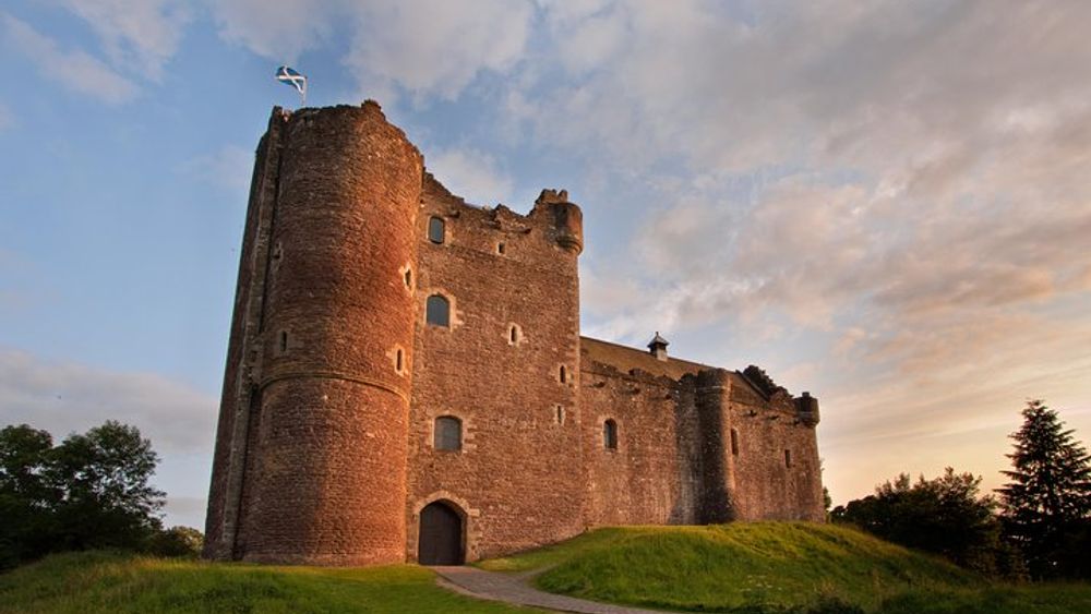 Small-Group West Highland Lochs and Castles from Edinburgh