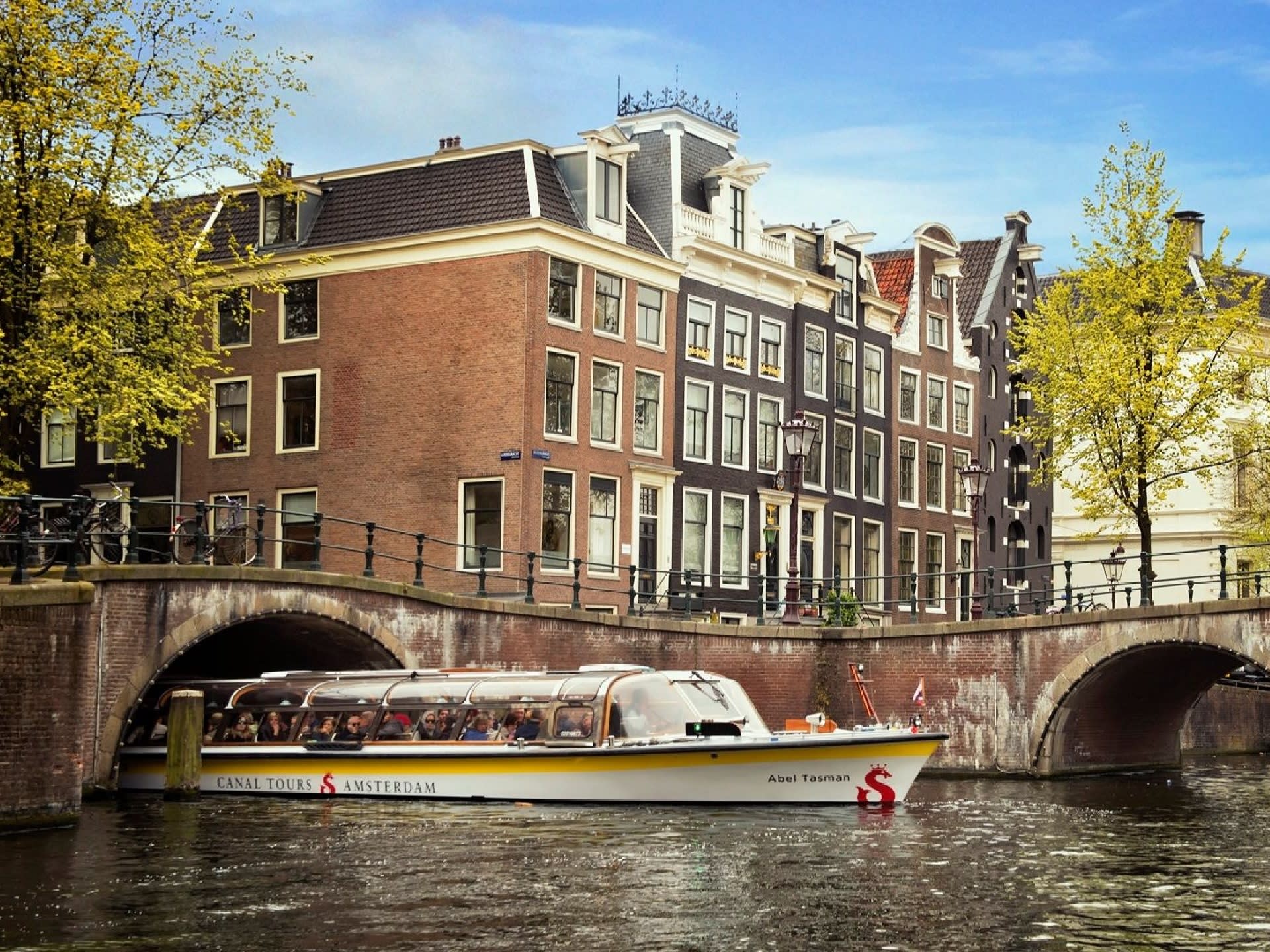 Amsterdam Canal Cruise from Central Station Bridge