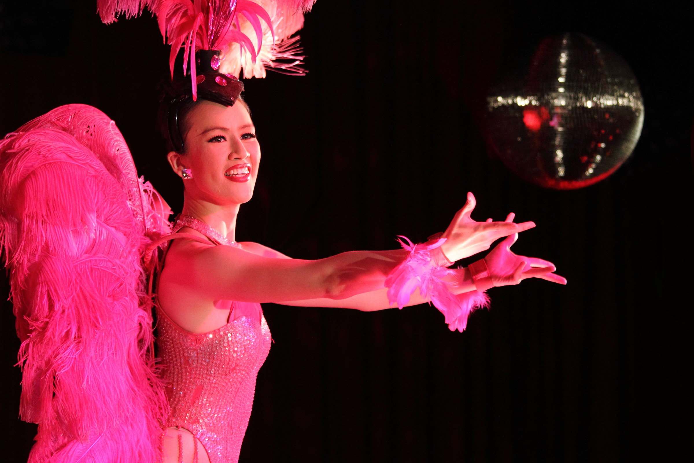 Calypso Bangkok Cabaret Show with Roundtrip Transfer 