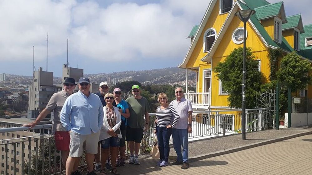 Full Day Tour Valparaiso - Vina del Mar and Casablanca Valley from Santiago