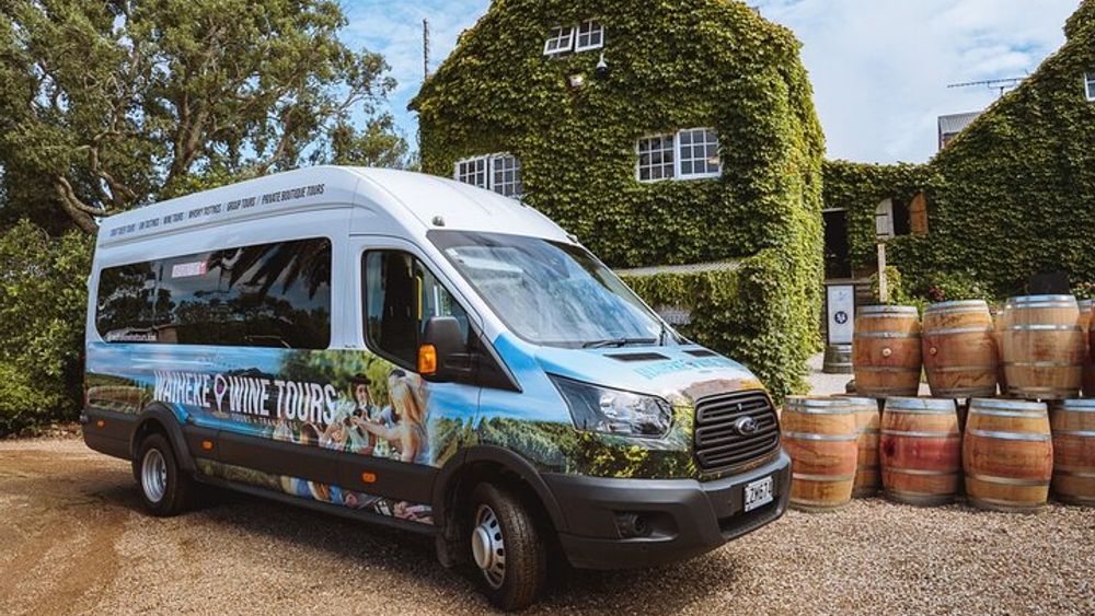 Half-Day Food and Wine Tour with Wine Tastings, Waiheke Island