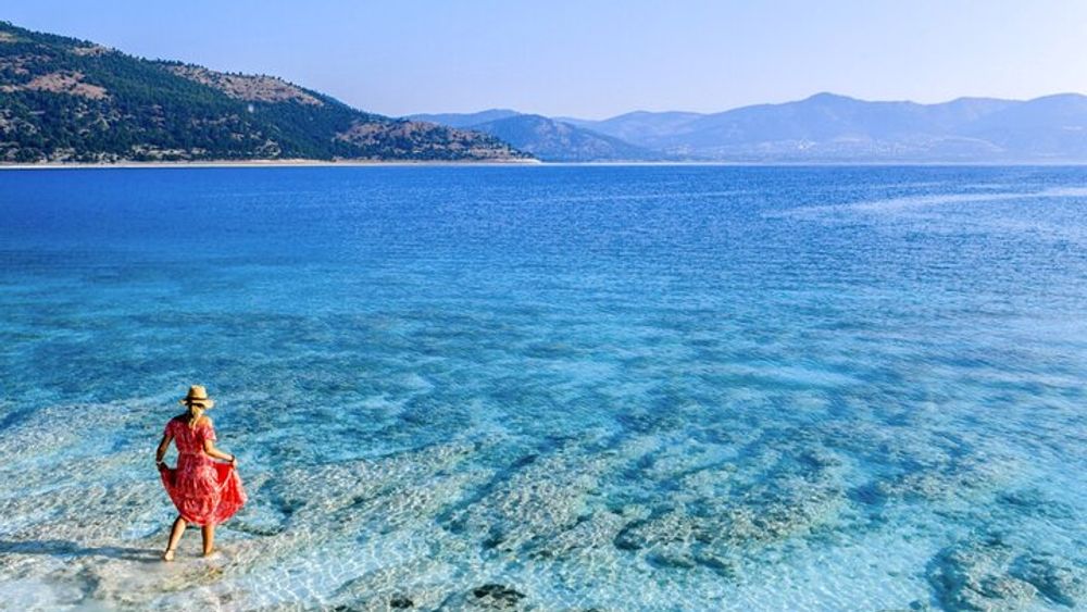 Antalya Express Salda & Pamukkale Day Trip w/Meals & Pickup