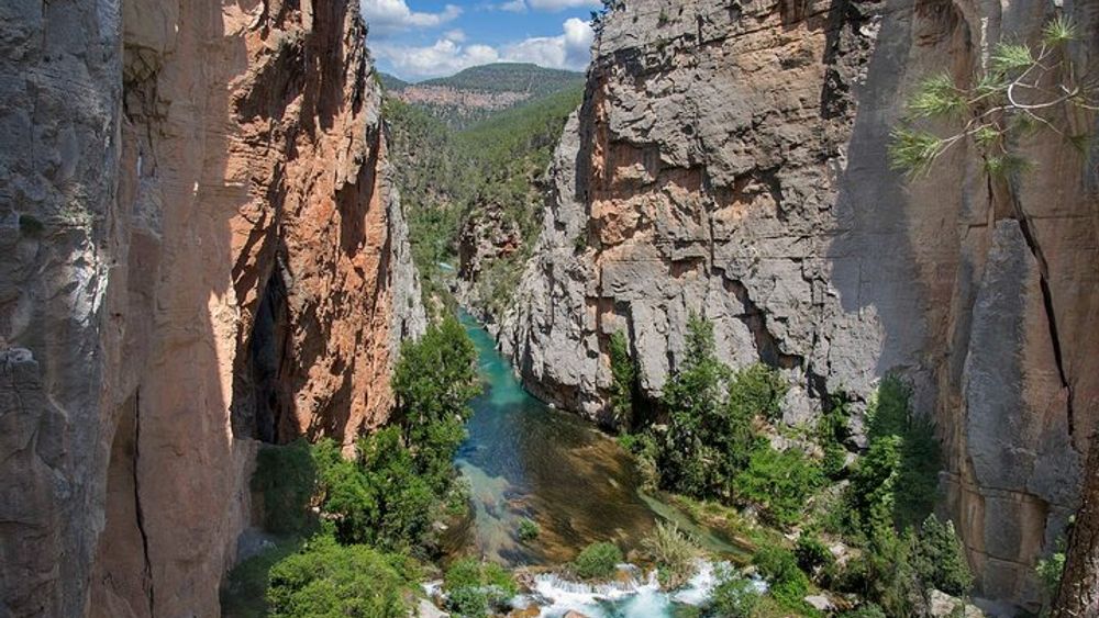 Experience the Natural Paradise of Montanejos from Valencia