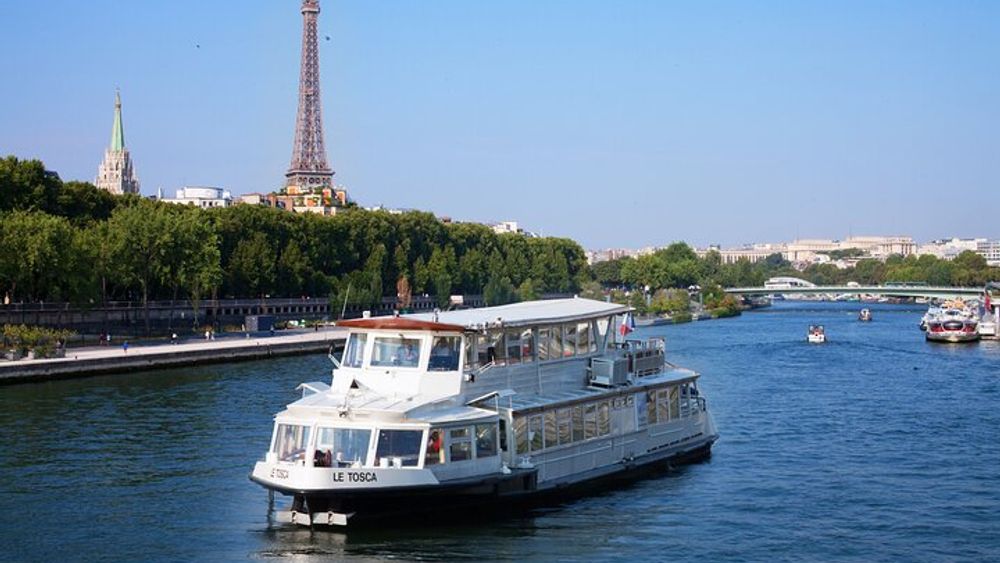 Prestige Lunch Cruise Departing from the Eiffel Tower