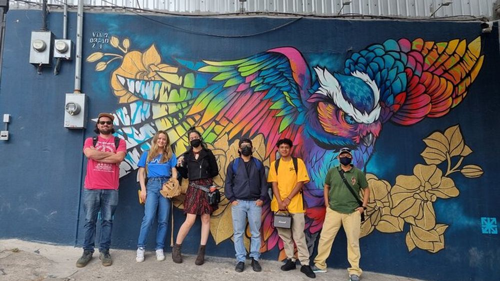 Graffiti Walking Tour in 4 Grados Norte Guatemala City
