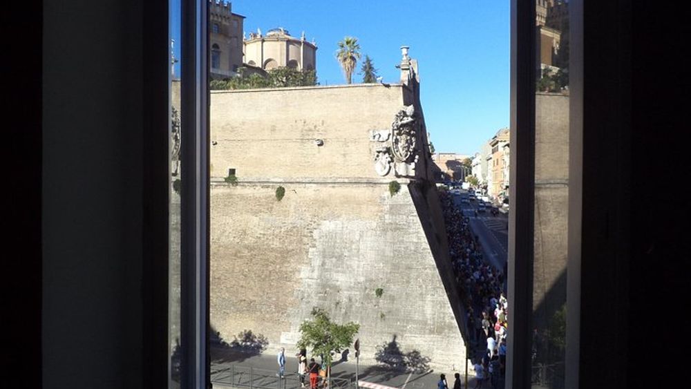 Enjoy Vatican Museums , Sistine Chapel : guided tour