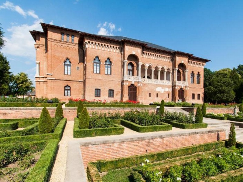 Visit Snagov Monastery & Mogosoaia Palace