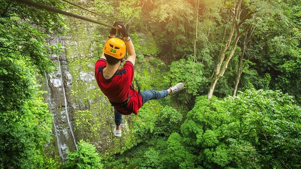 Combo Tour: Extreme Zipline + Thermal Spa in Arenal