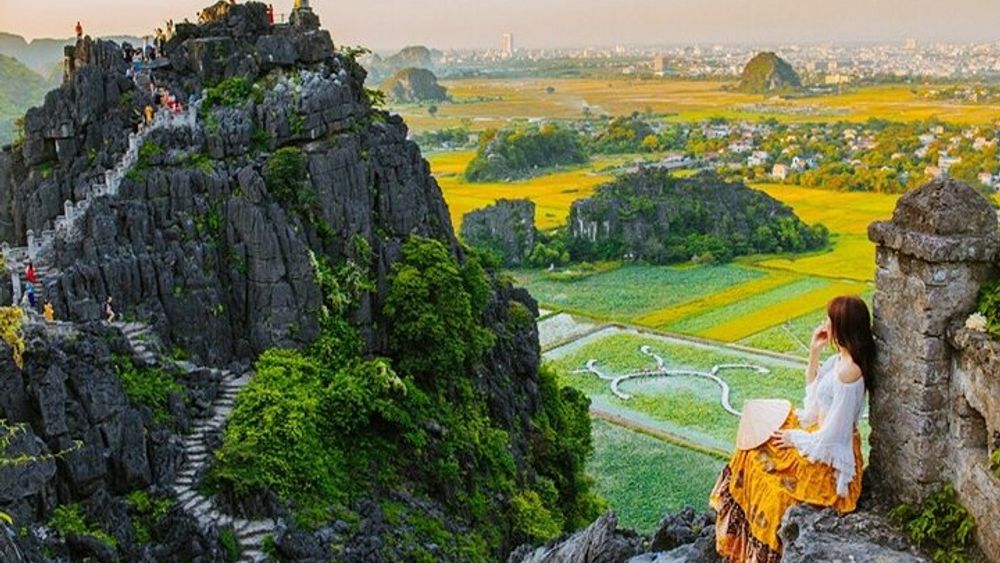 Ninh Binh Full Day Tour to Hoa Lu Trang An Mua Cave Small Group