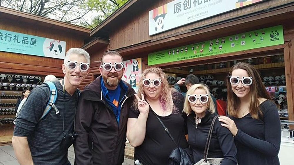 1-Day Panda Breeding Center plus Chengdu City Tour