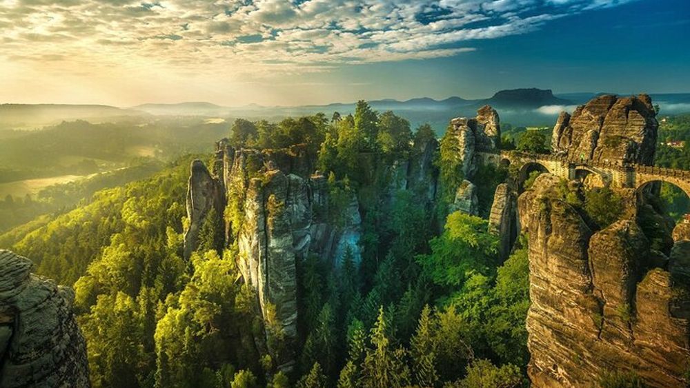 Best of Bohemian and Saxon Switzerland Day Trip from Prague- Hiking Tour