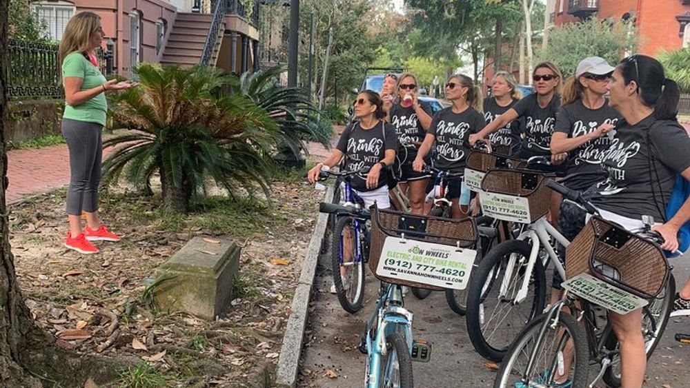 Historical Bike Tour of Savannah and Keep Bikes After Tour