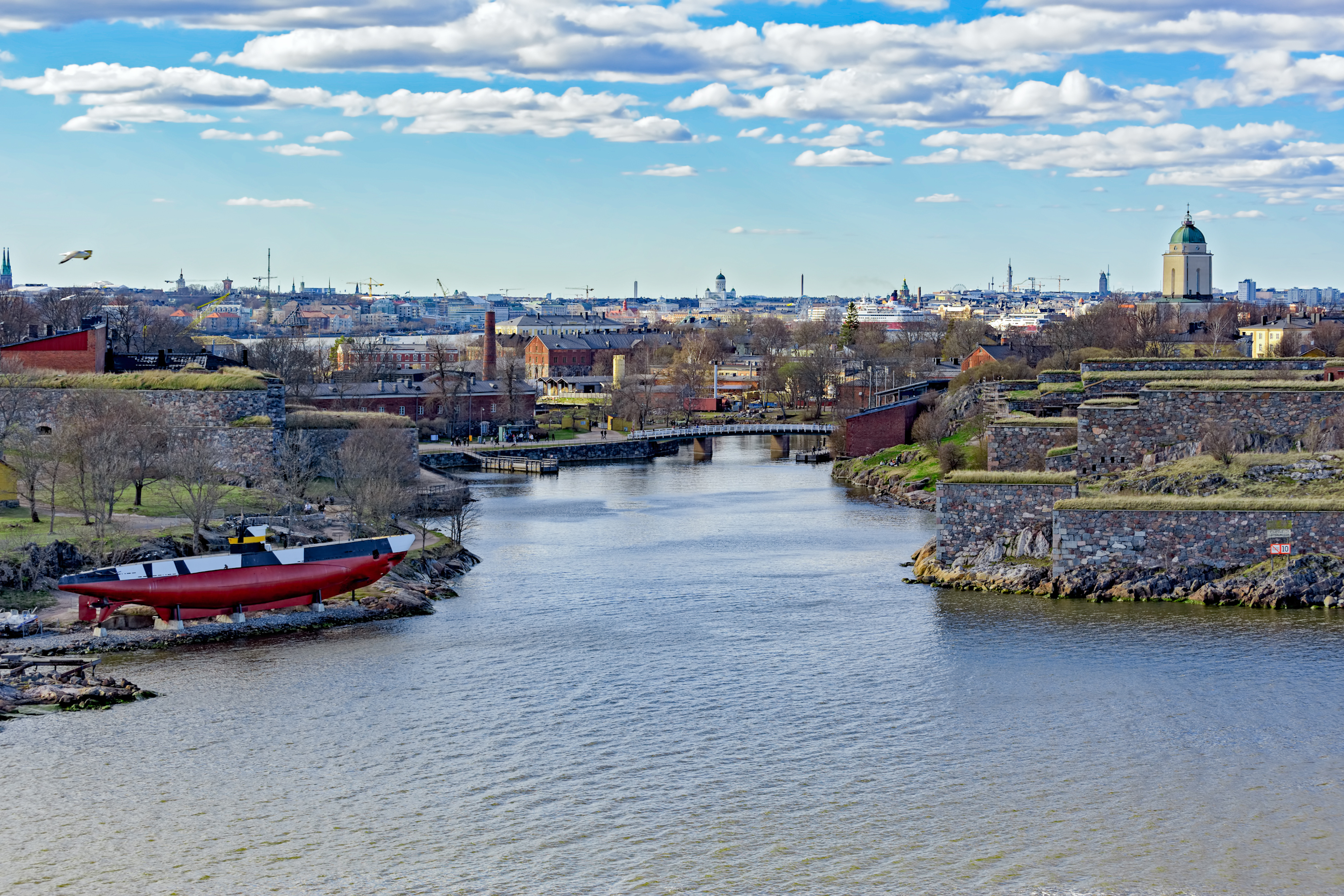 Helsinki Hop-on hop-off bus Tour - 24 hour pass