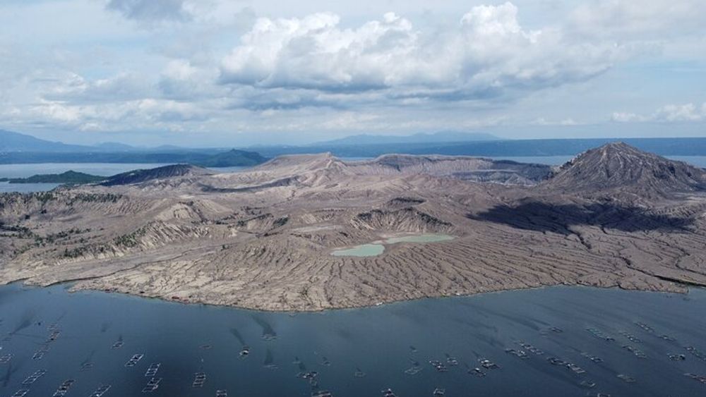 Small-Group Day Tour with Boat Ride: Taal Volcano