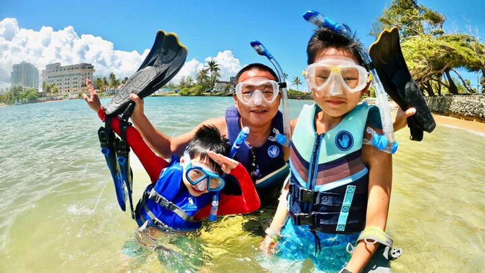 San Juan Small-Group Learn to Snorkel with Children