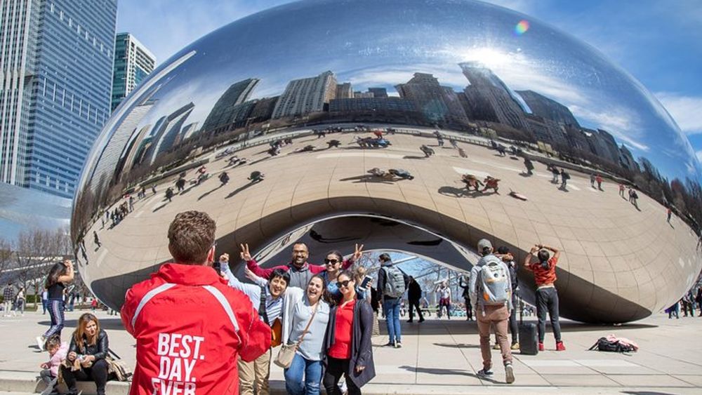 Chicago in a Day: Food, History and Architecture Walking Tour