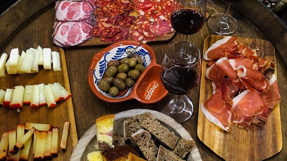Porto: 3-Hour Food and Wine Tasting Tour - Guided Experience