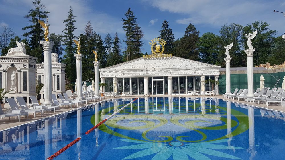 Cicmany Guided Tour with Thermal Bath Entrance