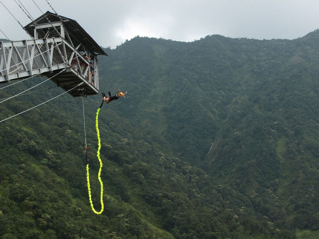 Bungee Jump Tour