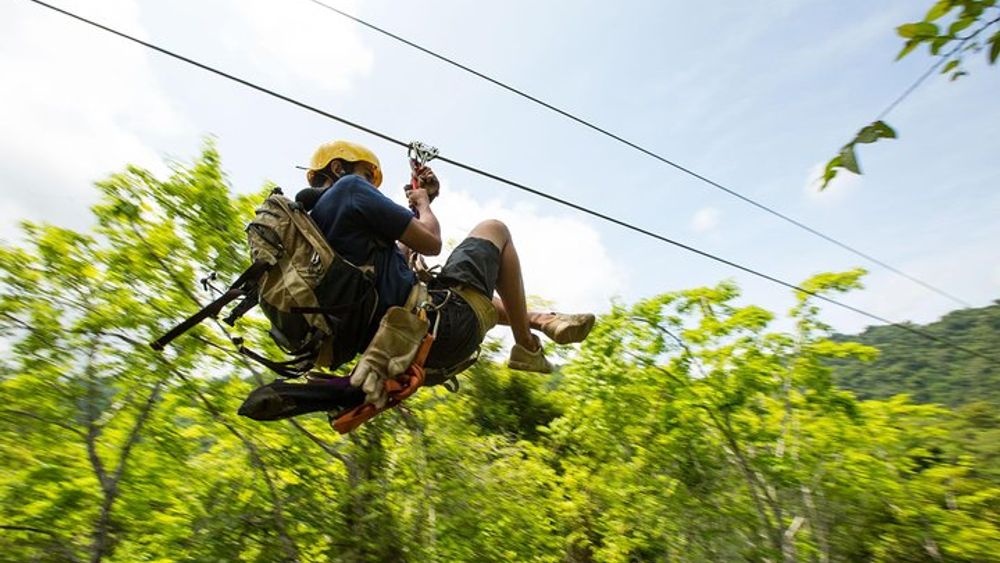 Jaco Zipline Canopy Tour with Hotel Pickup and Drop-Off