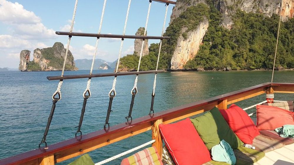 Phang Nga Bay Full-Day Cruise from Khao Lak With Buffet Lunch