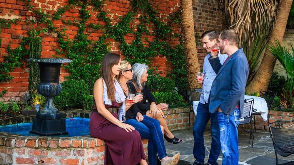 New Orleans Food and Cocktail Walking Tour with Cooking Class