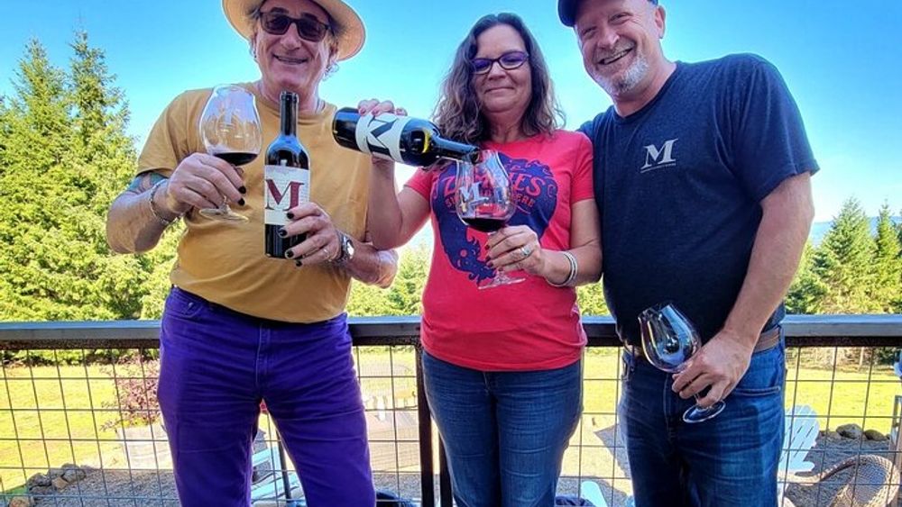 Willamette Valley Wine Tour with Lunch