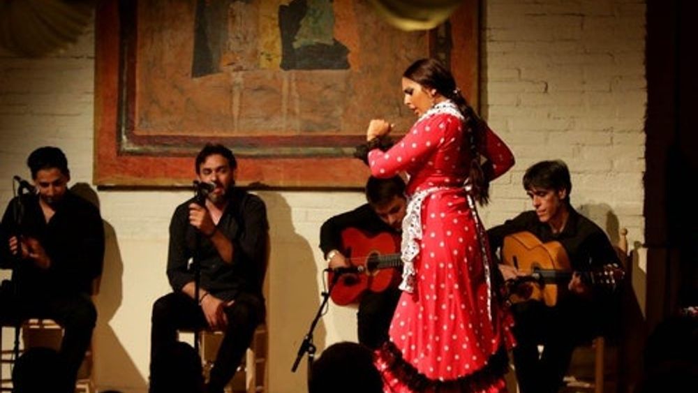 Tablao de Carmen: Flamenco Show + Tapas or Dinner