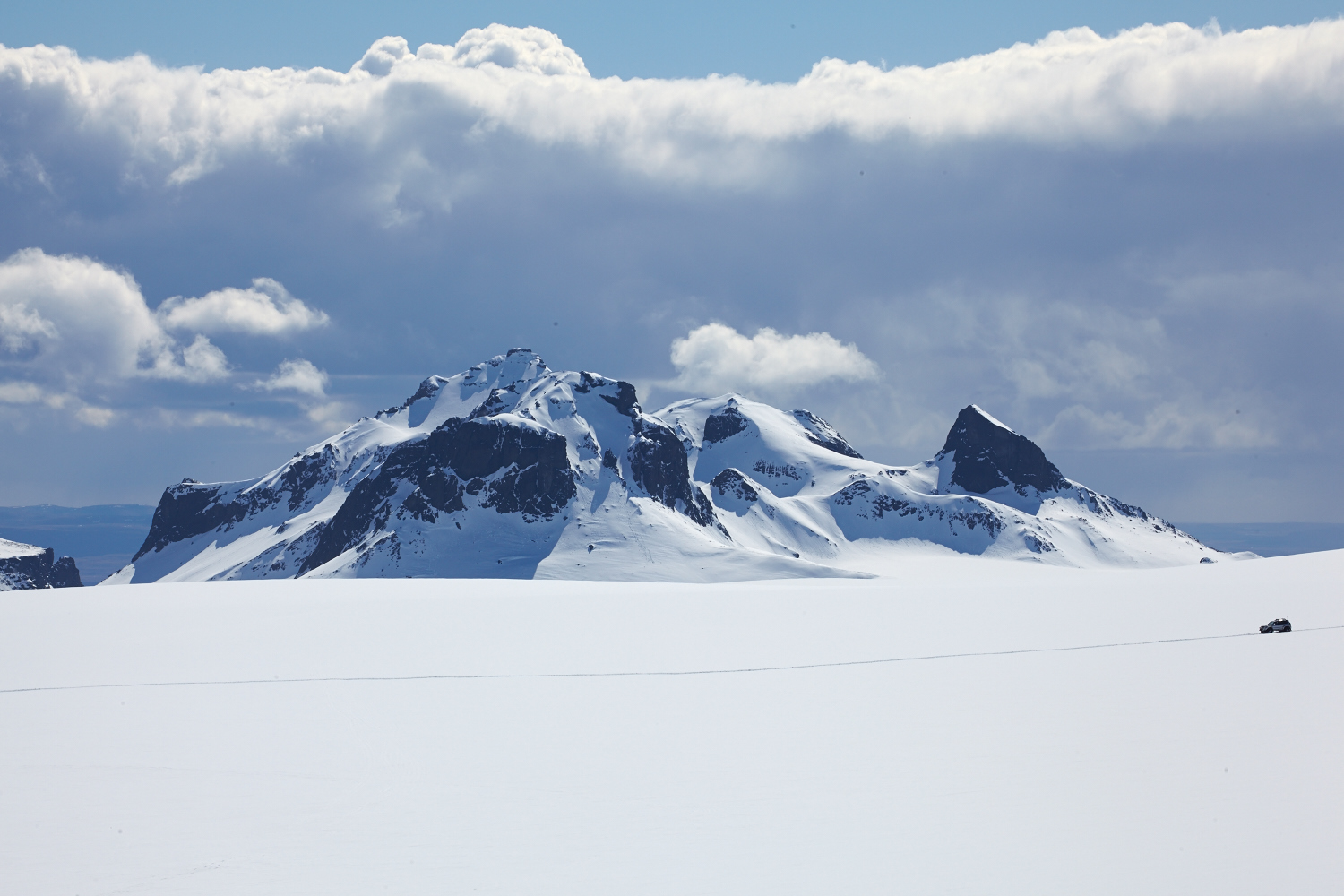 Golden circle and glacier super jeep tour