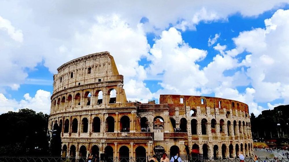 Rome: Colosseum, Roman Forum & Trajan's Market Exterior Tour