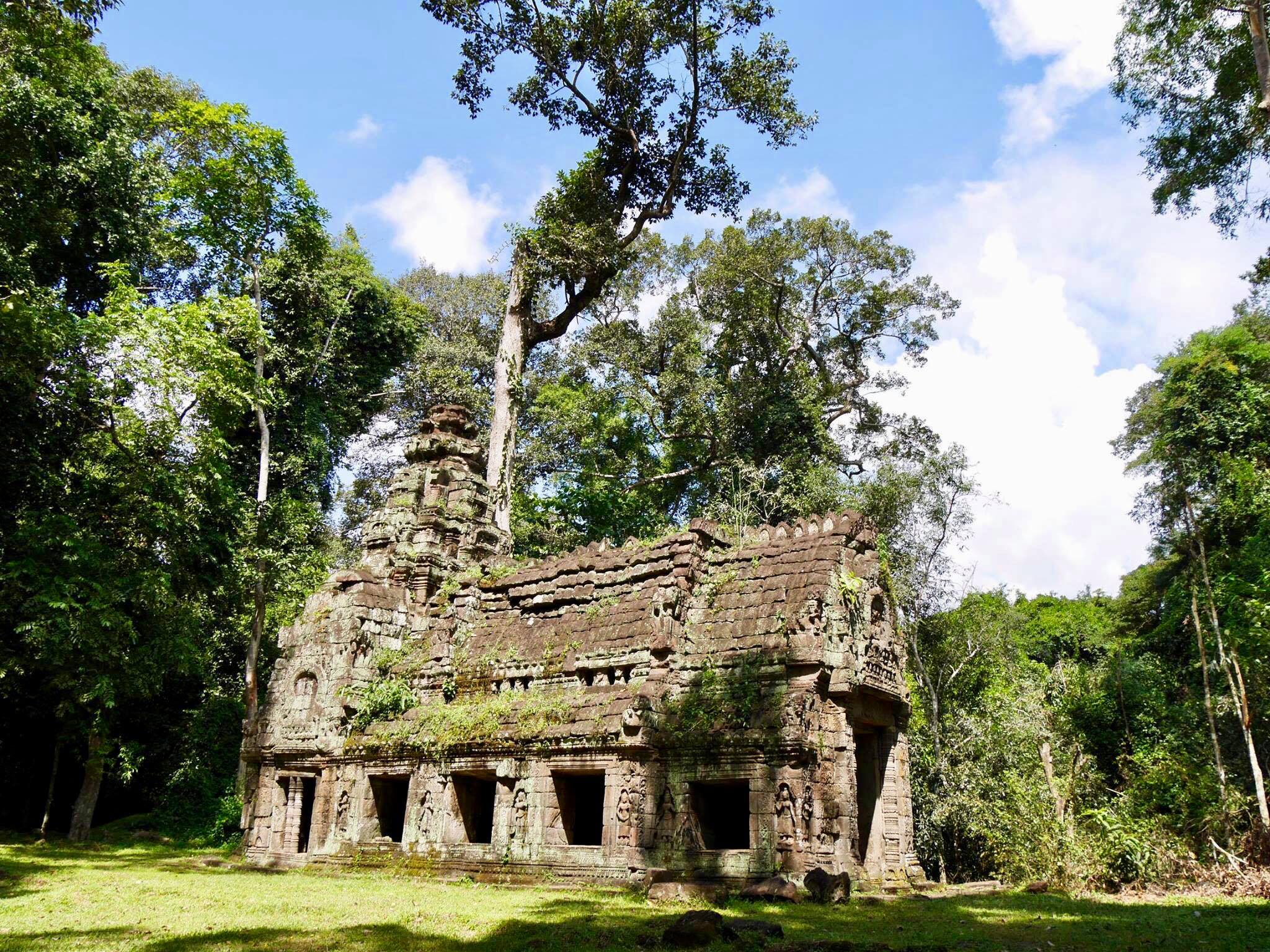 Angkor Wat Small Circuit Shared Tour