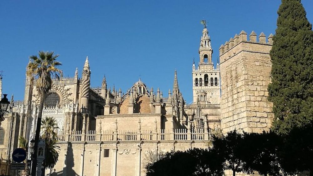 Alcazar and Cathedral of Seville Tour with Skip the Line Tickets