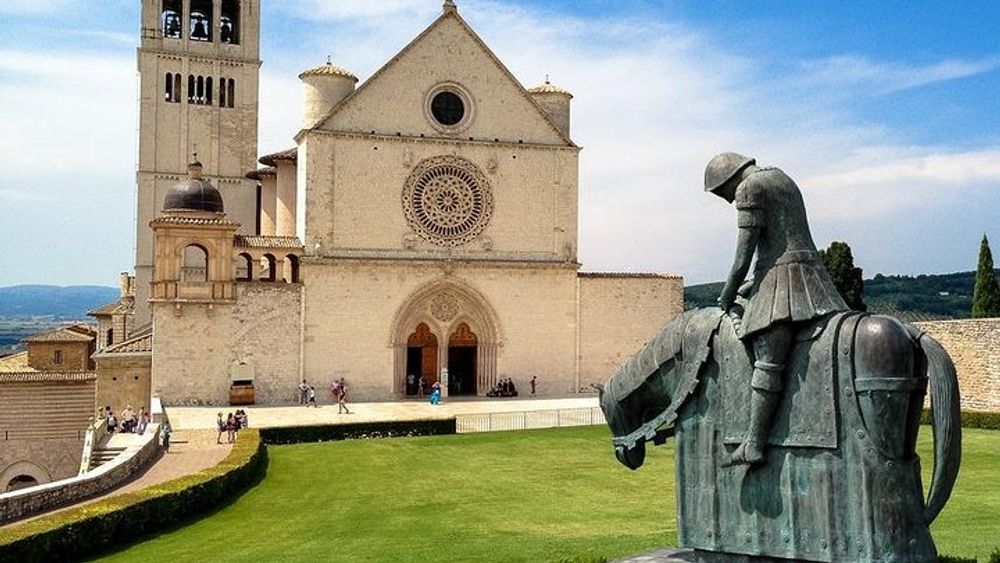 Assisi Private Walking Tour including St. Francis Basilica
