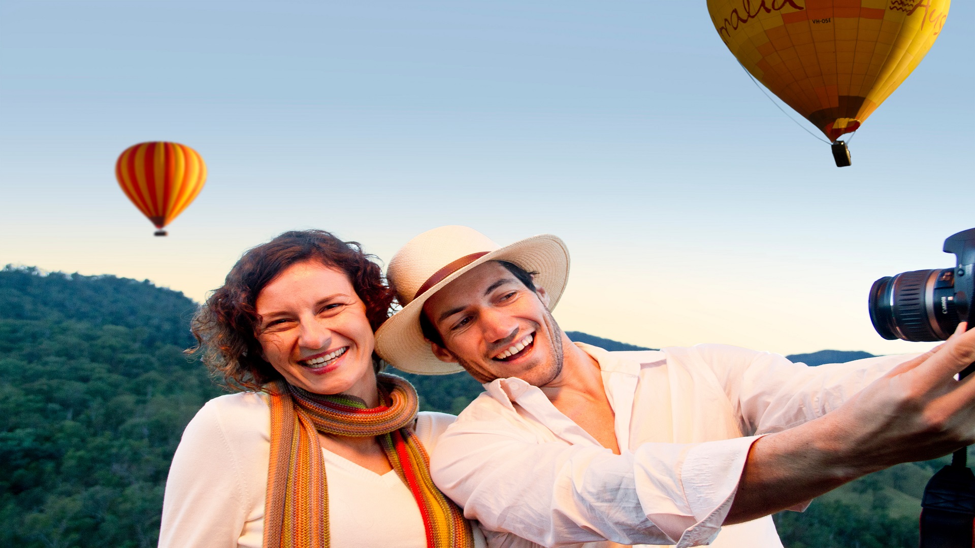 Self Drive Brisbane Classic Ballooning & Vineyard champagne Breakfast